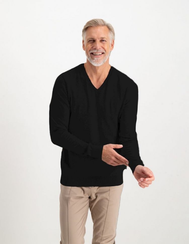 V NECK Black
