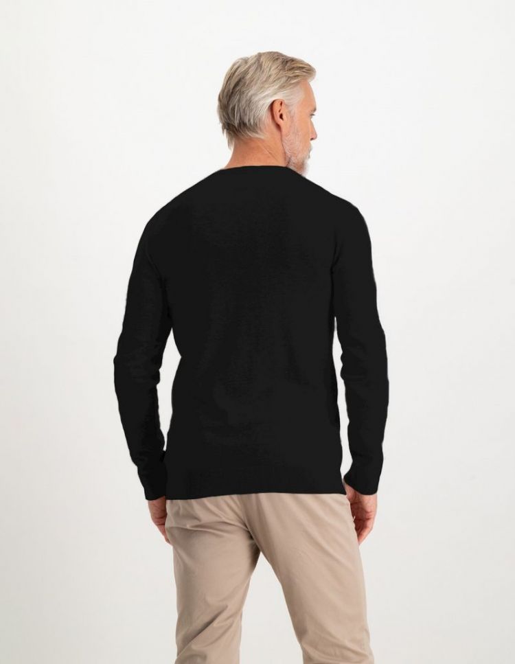 V NECK Black