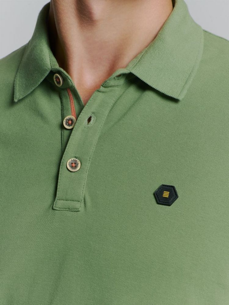  050 Green
