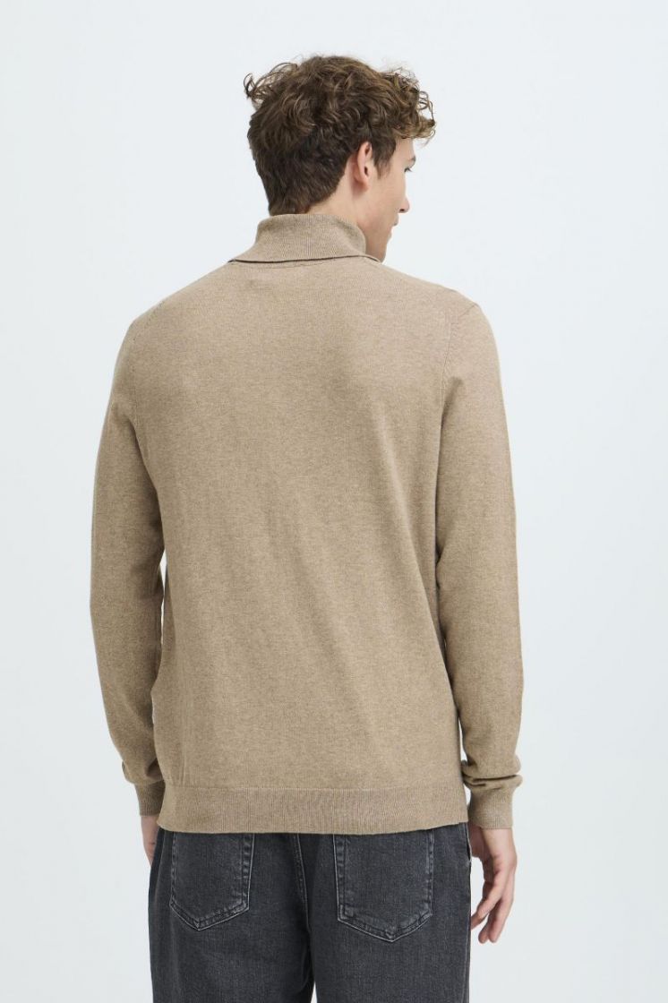 CFEDIN 0226 roll neck knit 171105 Roasted