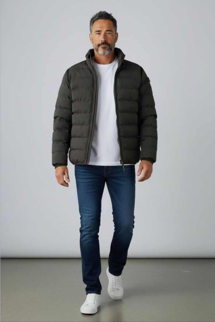 9067 Jet Black