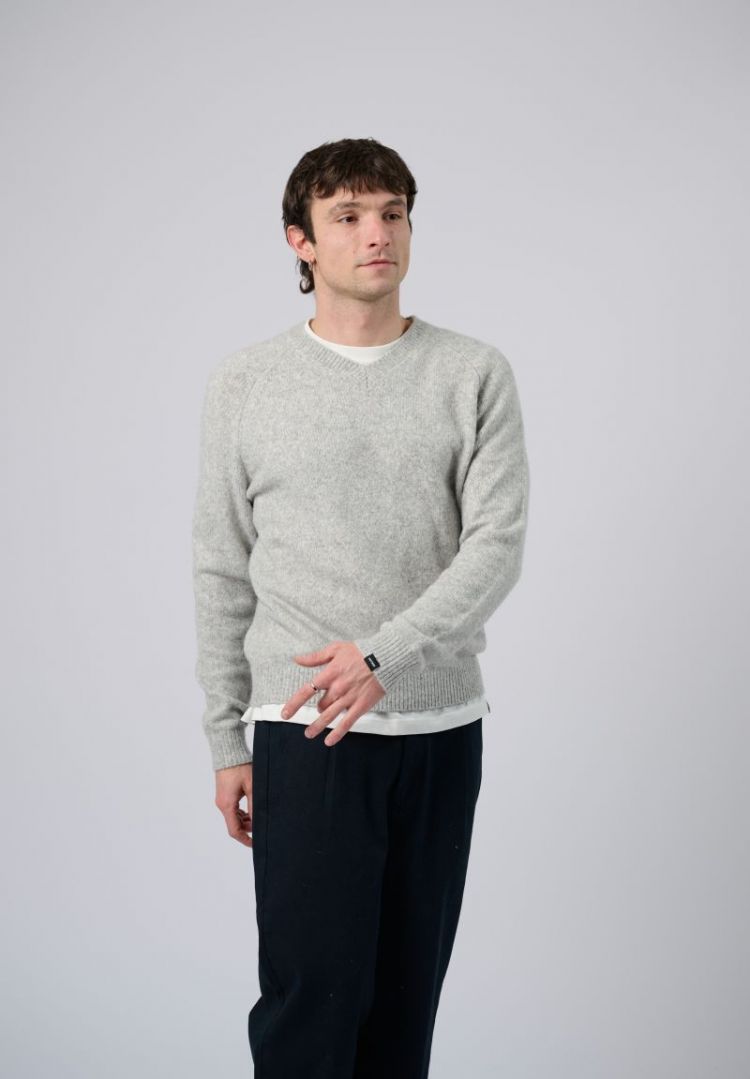  000204 - GREY C